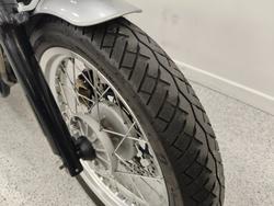 2019 Royal Enfield INTERCEPTOR 650 CLASSIC Silver