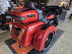 2025 Harley-Davidson Tri Glide Ultra 114 (FLHTCUTG) Trike Black