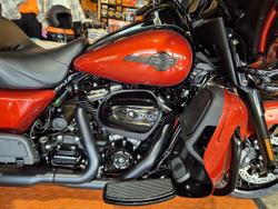 2025 Harley-Davidson Tri Glide Ultra 114 (FLHTCUTG) Trike Black