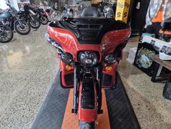 2025 Harley-Davidson Tri Glide Ultra 114 (FLHTCUTG) Trike Black