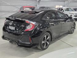 2017 Honda
                Civic RS