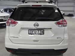2016 Nissan
                X-TRAIL ST-L