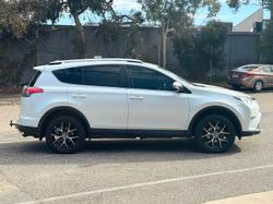 2016 Toyota RAV4 GXL