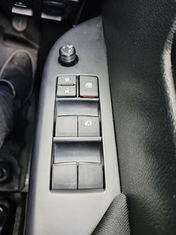 2023 Toyota Hilux Workmate TGN121R 4x2 Glacier White