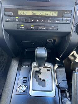 2013 Toyota Landcruiser GXL VDJ200R MY12 4X4 Constant Silver Pearl