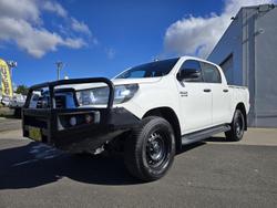 2019 Toyota
Hilux SR