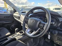 2019 Toyota
Hilux SR