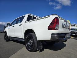 2019 Toyota
Hilux SR
