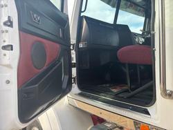 2018 Western Star 4864Fs2 Pbs Approved Truck & Dog Trailer Combo In Stock Now! White