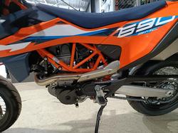 2024 KTM 690 SMC R ORANGE