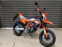 2024 KTM 690 SMC R ORANGE