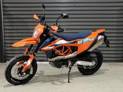 2024 KTM 690 SMC R ORANGE