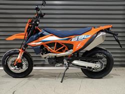 2024 KTM 690 SMC R ORANGE