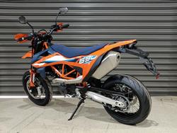 2024 KTM 690 SMC R ORANGE