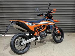2024 KTM 690 SMC R ORANGE