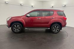 2021 Isuzu MU-X LS-T