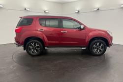 2021 Isuzu MU-X LS-T