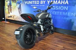 2019 Ducati DIAVEL 1260 (SANDSTONE GREY) Grey