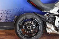 2019 Ducati DIAVEL 1260 (SANDSTONE GREY) Grey