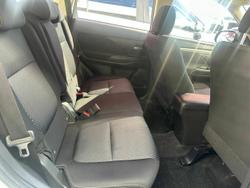 2017 Mitsubishi
                Outlander ES