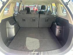 2017 Mitsubishi
                Outlander ES