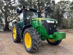 2016 John Deere 7230R