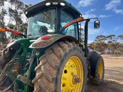 2016 John Deere 7230R