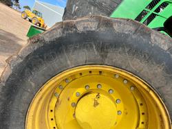 2016 John Deere 7230R