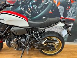 2020 Yamaha XSR700 WHITE/RED