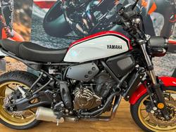 2020 Yamaha XSR700 WHITE/RED