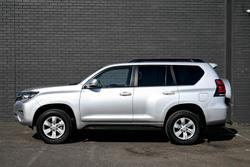 2022 Toyota
                Landcruiser Prado GXL