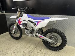 2024 Yamaha YZ450F WHITE