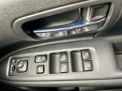 2021 Mitsubishi Outlander LS