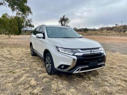 2021 Mitsubishi Outlander LS