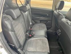 2021 Mitsubishi Outlander LS