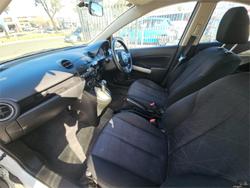 2013 Mazda 2 Neo DE Series 2 MY13 Crystal White Pearl