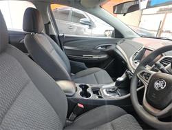 2014 Holden Commodore Evoke VF MY14 Heron White