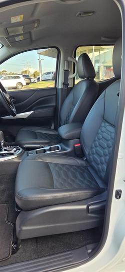 2024 Nissan Navara ST-X D23 MY24 4X4 Dual Range White Pearl