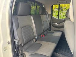 2012 Nissan Navara ST D40 Series 6 4X4 Dual Range Arctic White