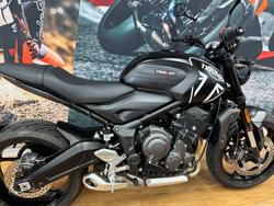 2023 Triumph TRIDENT 660 MATT JETT BLACK