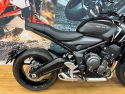 2023 Triumph TRIDENT 660 MATT JETT BLACK