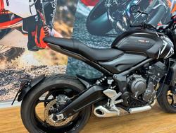 2023 Triumph TRIDENT 660 MATT JETT BLACK
