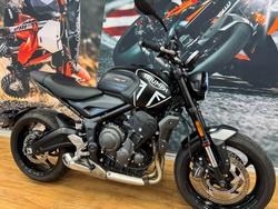 2023 Triumph TRIDENT 660 MATT JETT BLACK
