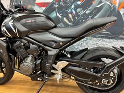 2023 Triumph TRIDENT 660 MATT JETT BLACK