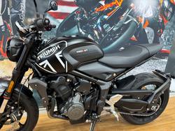 2023 Triumph TRIDENT 660 MATT JETT BLACK