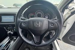 2018 Honda
                HR-V VTi-S