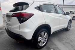 2018 Honda
                HR-V VTi-S