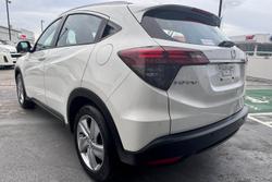 2018 Honda
                HR-V VTi-S