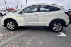 2018 Honda
                HR-V VTi-S