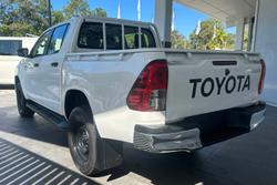 2020 Toyota
Hilux SR